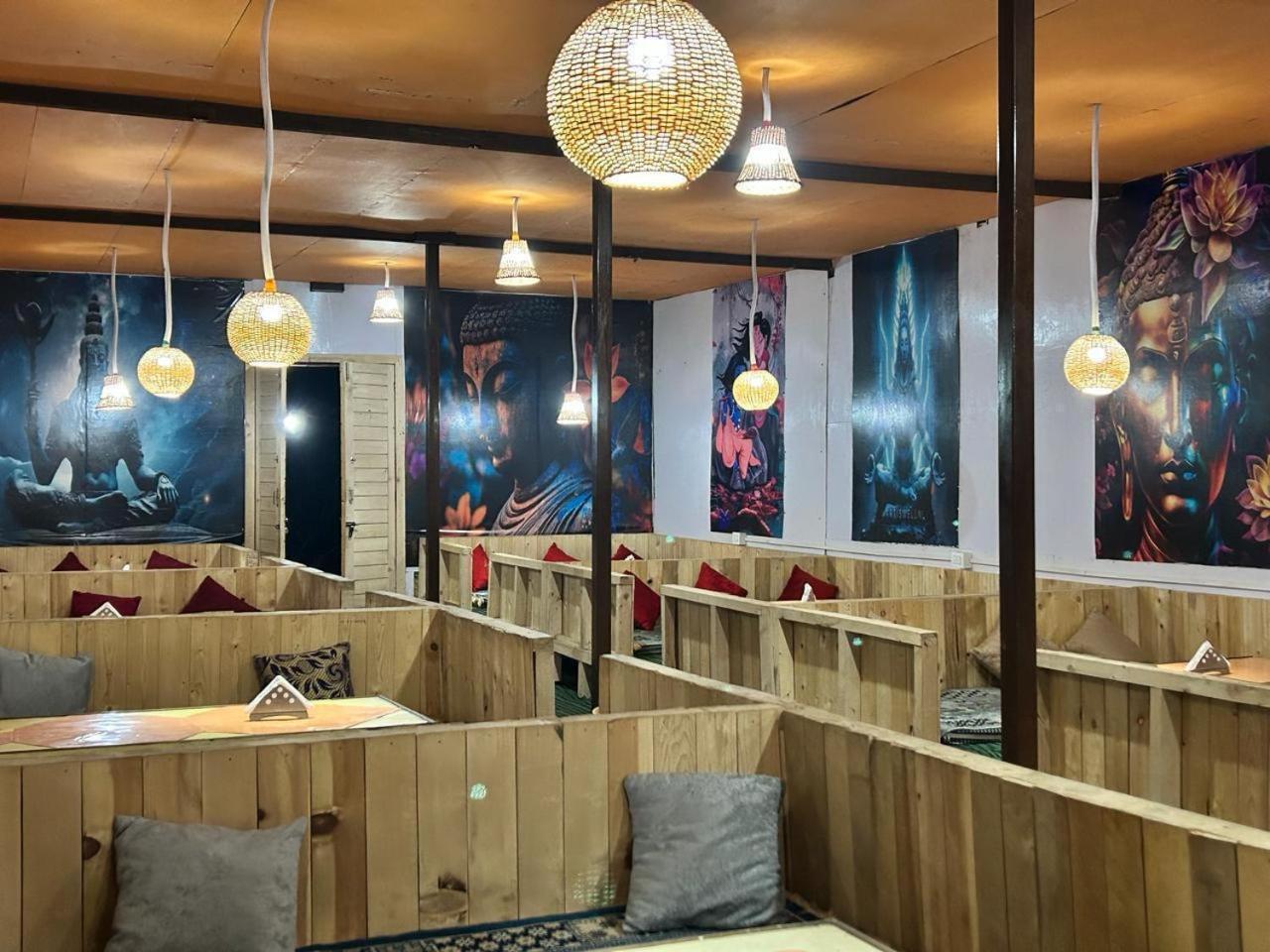 Lord Shiva Dimension Hotel Tosh Ngoại thất bức ảnh