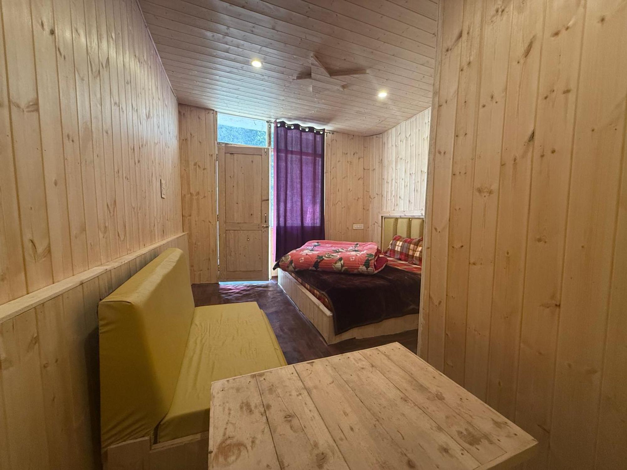 Lord Shiva Dimension Hotel Tosh Ngoại thất bức ảnh